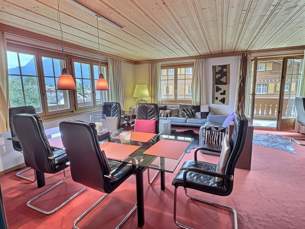 Bel appartement de 4 pièces avec grand balcon
