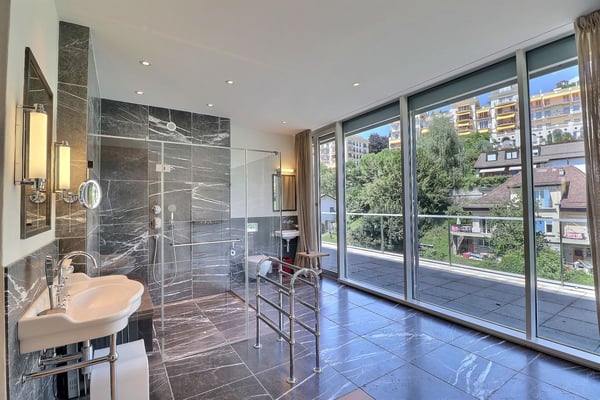 ATTIQUE EXCEPTIONNEL DE 540 M2 + 244 M2 DE TERRASSE AVEC VUE PANORAMIQUE A 340 11