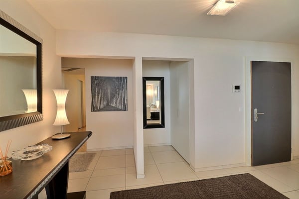 OPPORTUNITE - LUXUEUX ATTIQUE DE 4.5 PIECES AU CENTRE DE MONTREUX 13