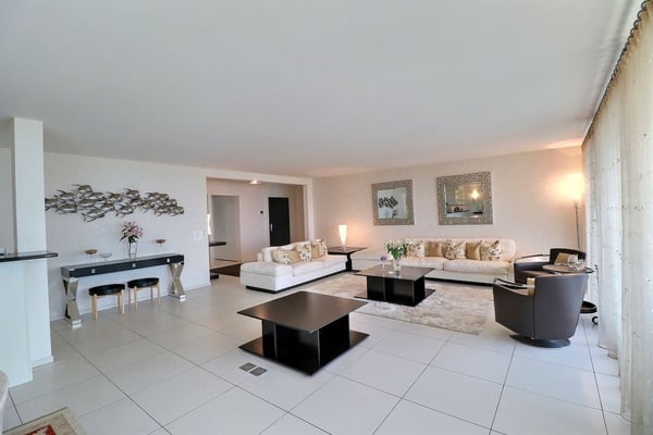 OPPORTUNITE - LUXUEUX ATTIQUE DE 4.5 PIECES AU CENTRE DE MONTREUX 6