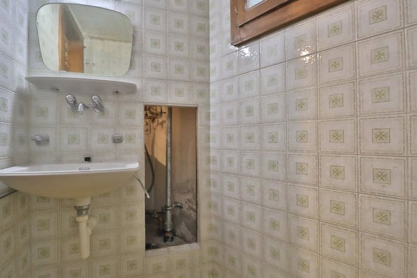 RARE - House to renovate 10