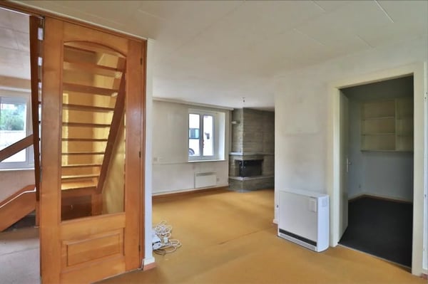 Charming house in the center to renovate 9
