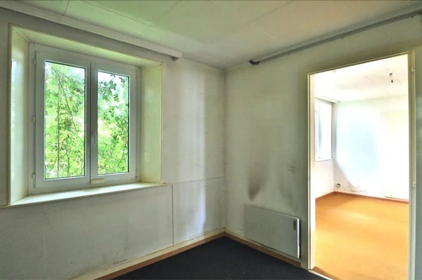Charming house in the center to renovate 12