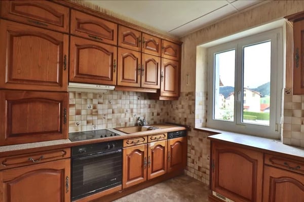 Charming house in the center to renovate 5