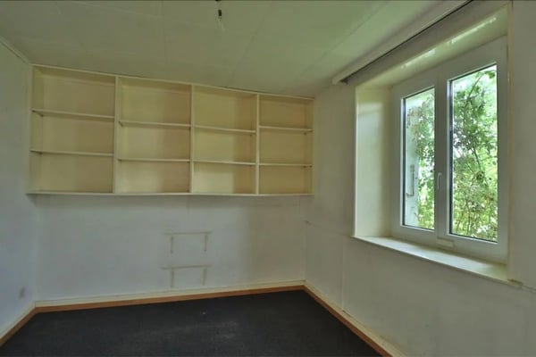 Charming house in the center to renovate 11