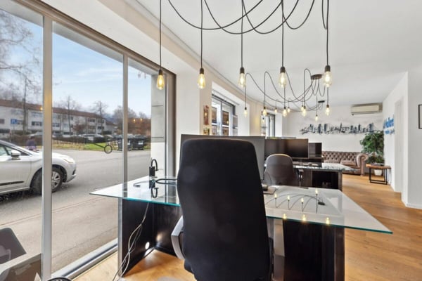 Arcade/Vitrine/Boutique 12 m2 à Yverdon-les-Bains 3