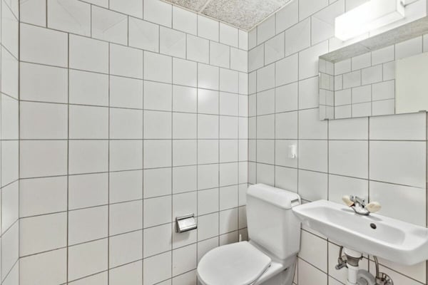 Arcade/Vitrine/Boutique 12 m2 à Yverdon-les-Bains 14