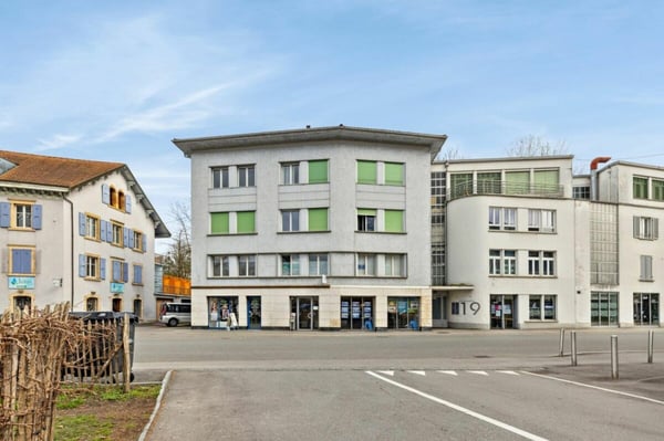 Arcade/Vitrine/Boutique 12 m2 à Yverdon-les-Bains 1