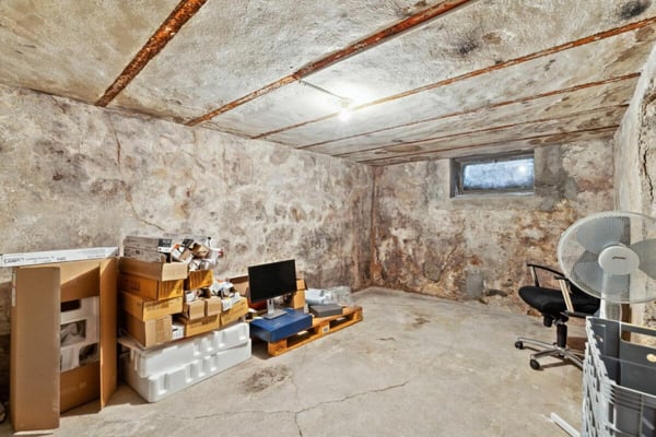 Arcade/Vitrine/Boutique 12 m2 à Yverdon-les-Bains 15