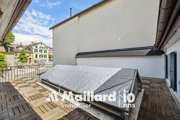 Immeuble de rendement mixte - Bord du lac 7