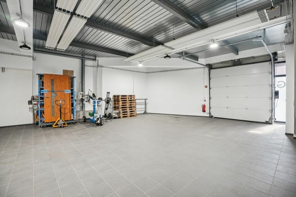 Yverdon - Halle industrielle moderne de 230 m² 4