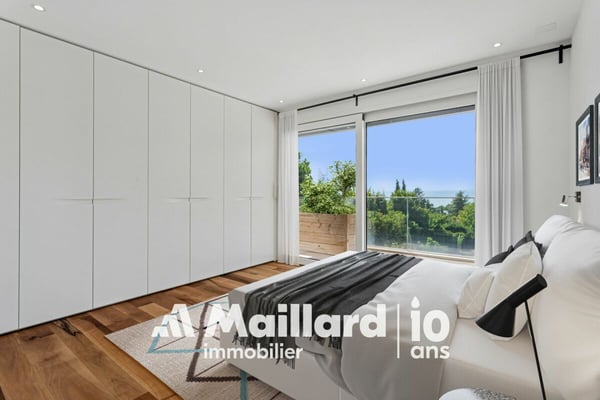 Vue lac et calme absolu pour ce bel appartement contemporain 9
