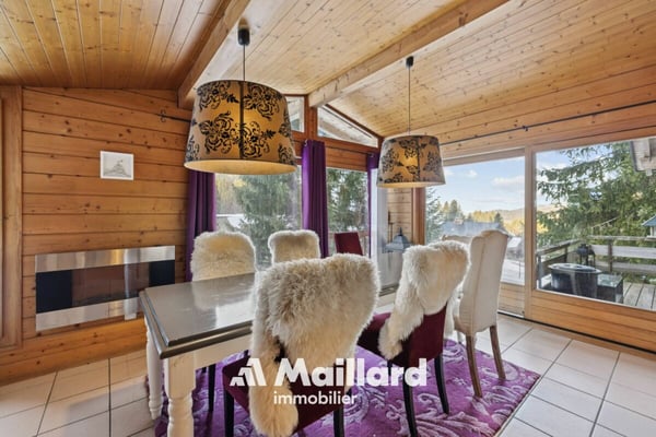 Charmant chalet de 5.5 pièces 5