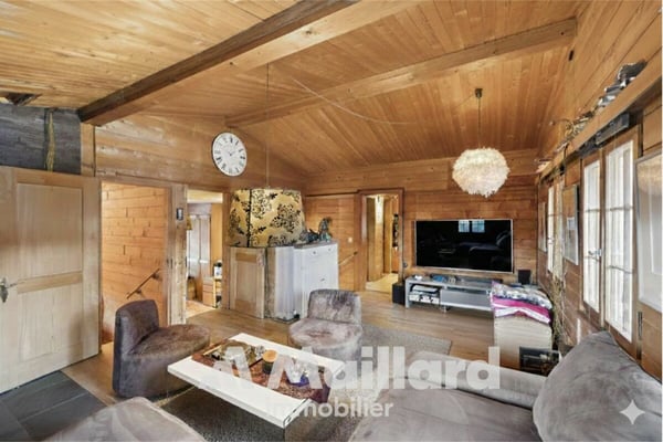 Charmant chalet de 5.5 pièces 3