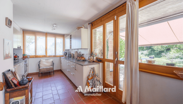 Villa d'architecte - Vue panoramique sur le lac ! 16