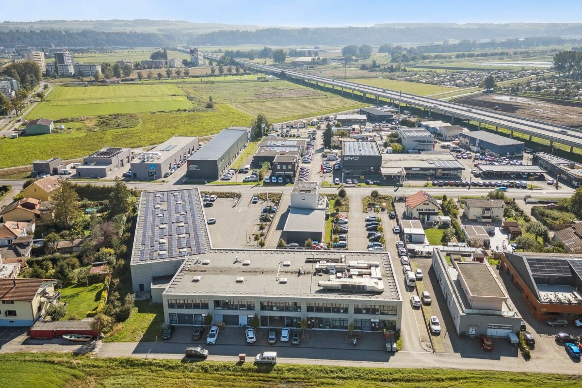 Yverdon - Halle industrielle moderne de ~225 m²