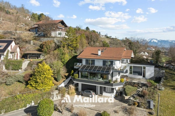 Maison avec magnifique vue à Grandvaux 21