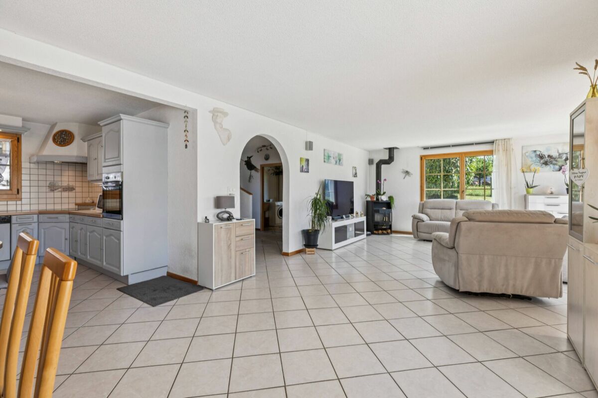 Suchy - Magnifique villa semi-individuelle de 5.5 pièces