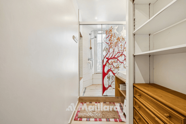 Spacieux appartement 2.5 pièces avec vue majestueuse! 11