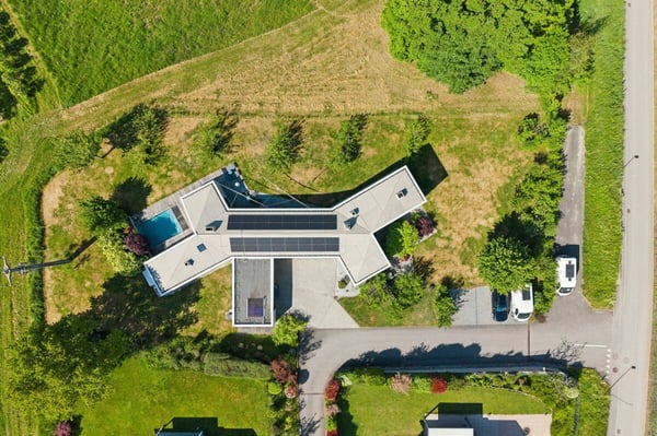 Villa d'architecte contemporaine au coeur d'un environnement privilégié 24
