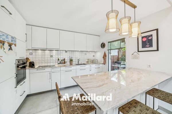 Villa-appartement coup de coeur avec grande terrasse et jardin 5