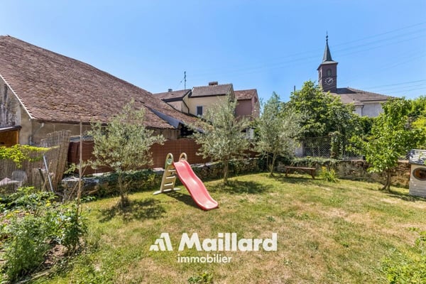 Spacieux duplex avec jardin privatif et places de parc 21