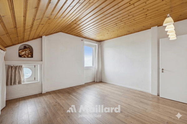 Ambiance cosy pour cet appartement de 3.5 pièces avec vue grandiose! 4