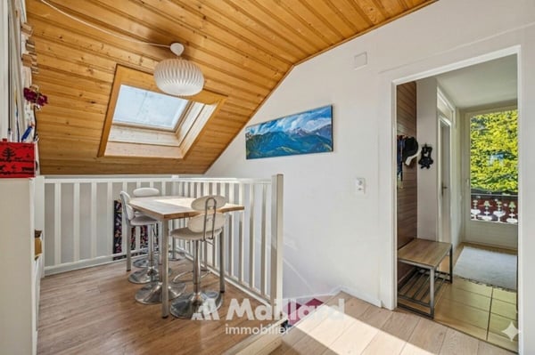 Ambiance cosy pour cet appartement de 3.5 pièces avec vue grandiose! 6