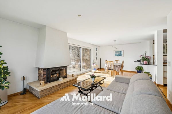Magnifique appartement de 6.5 pièces avec vue panoramique sur les Alpes 2