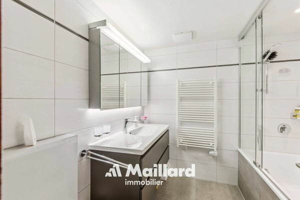 Magnifique appartement de 6.5 pièces avec vue panoramique sur les Alpes 9