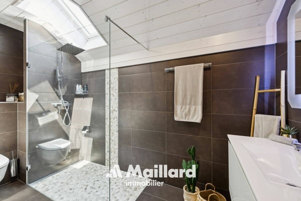 Villa contemporaine avec piscine dans un cadre naturel exceptionnel 10