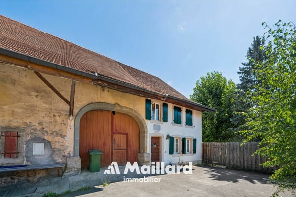 Bercher - Authentique ferme de 5.5 pièces avec grange sur une vaste parcelle de 2'309 m2