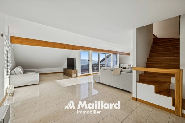 Superbe appartement de 4.5 pièces en attique face au lac Léman 2