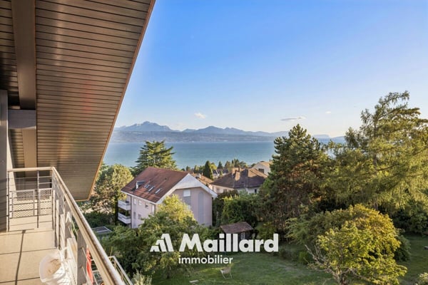 Superbe appartement de 4.5 pièces en attique face au lac Léman 13
