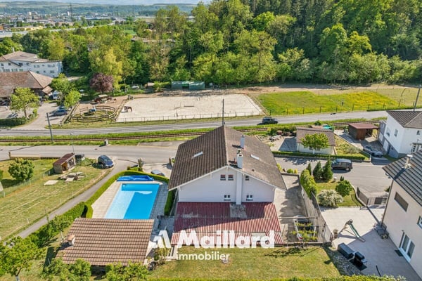 Valeyres-sous-Montagny - Maison individuelle de 2 appartements avec atelier et piscine 18