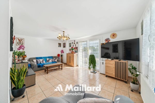 Valeyres-sous-Montagny - Maison individuelle de 2 appartements avec atelier et piscine 6