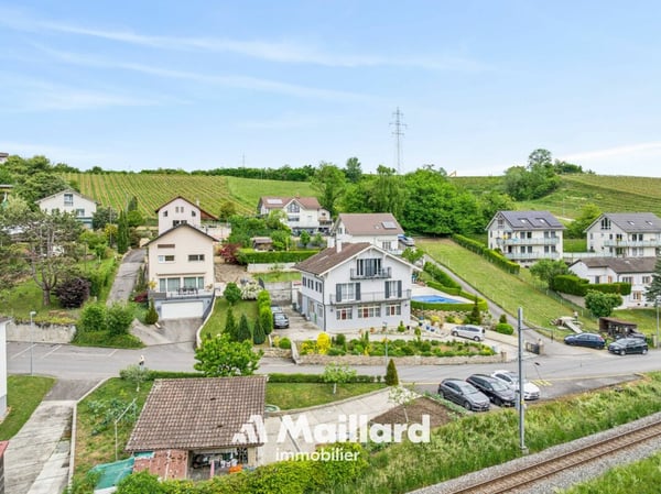 Valeyres-sous-Montagny - Maison individuelle de 2 appartements avec atelier et piscine 2