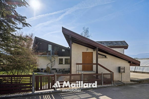 Épendes - Généreuse villa individuelle de 2 logements avec dépendance 17