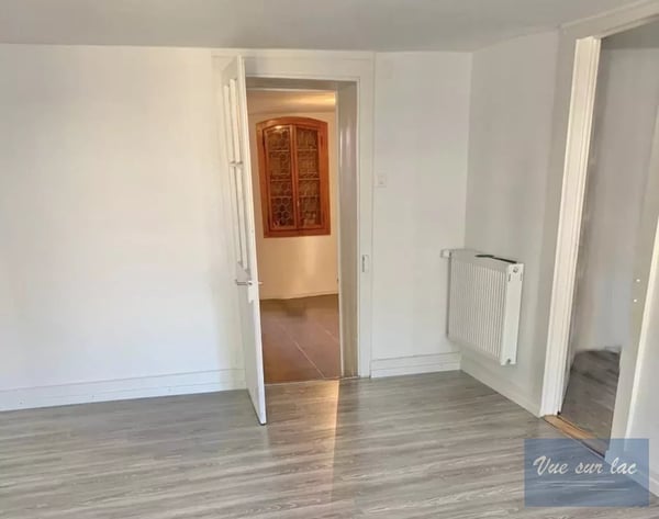 Bâtiment central, bon rendement locatif 12