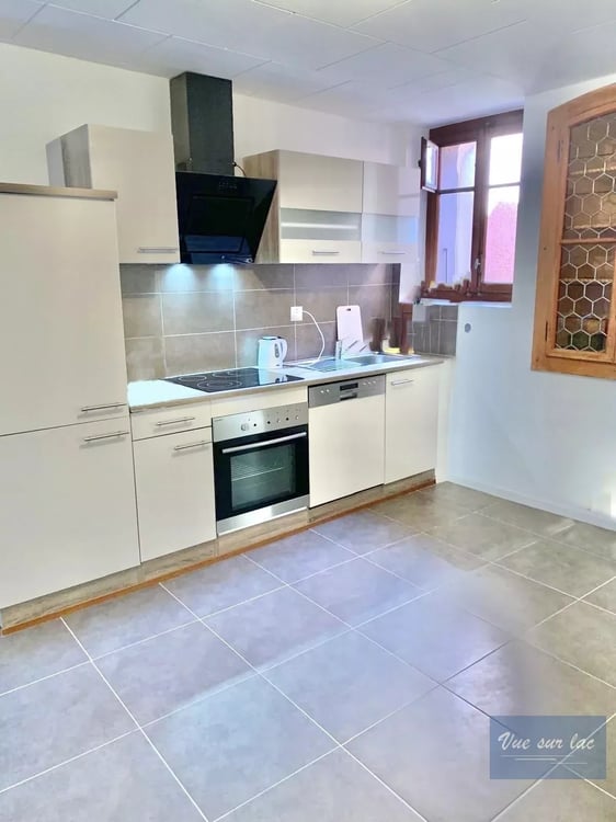 Bâtiment central, bon rendement locatif 13