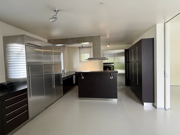 Grande villa contemporaine de 500m², piscine, calme, vue sur le Jura 8