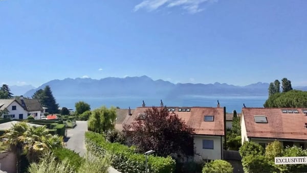 Superbe duplex moderne avec jardin et vue sur le lac 3
