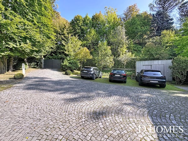 UNIQUE I Bureaux de 1.5 pièces avec jardin privatif au centre de NYON 9