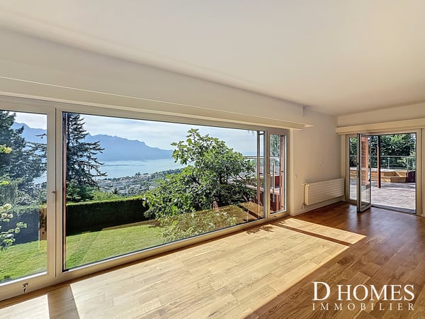 UNIQUE - Magnifique propriété avec jardin et vue dégagée sur le lac 4