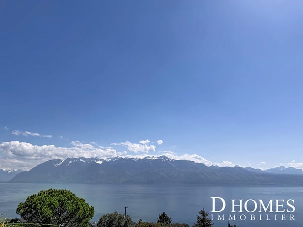 UNIQUE I Villa d'exception avec vue imprenable sur le lac 1
