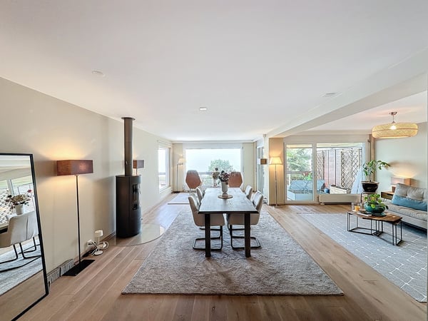 Magnifique appartement de 3,5 pièces avec vue lac 2
