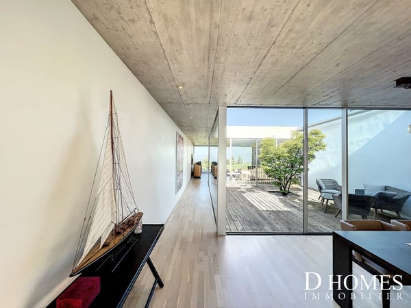EN EXCLUSIVITÉ I Villa contemporaine en duplex avec vue sur le lac 2
