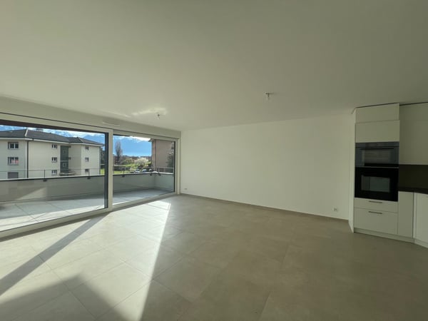 Beau 3.5 pièces avec balcon-terrasse dans résidence Minergie récente 2