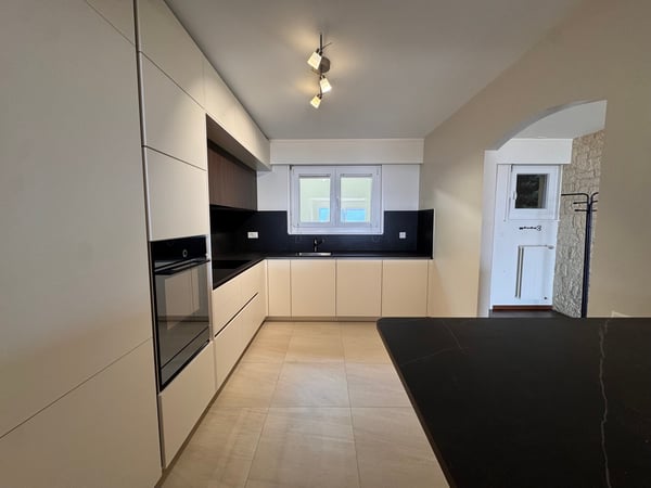 Magnifique appartement de 4,5 pièces avec vue dominante sur le lac 6