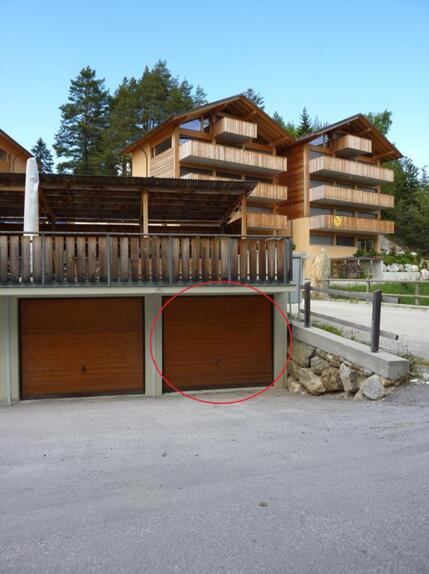 Garage n° 450 (10) Bouzerou 3